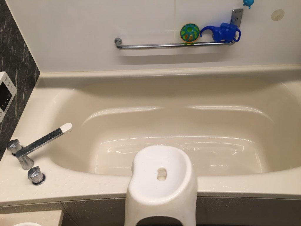 下妻市で浴室の蛇口が水漏れして修理を行いました。